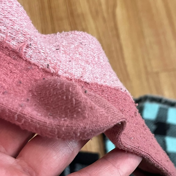 4 pairs of Pink Victoria’s Secret Socks. 2 High and 2 low. - Picture 5 of 8